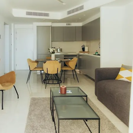 New Lux Seaview 1br, Sun Resort, Pool & Apartmán