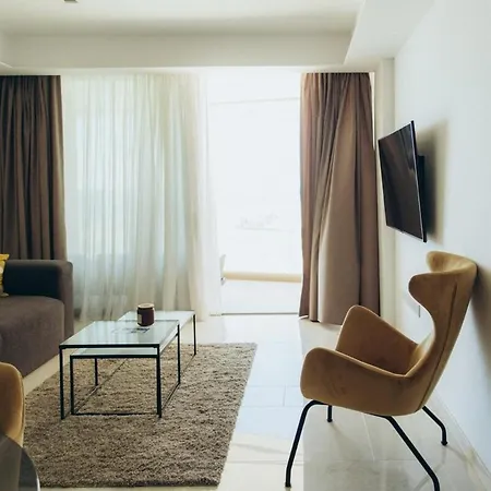 New Lux Seaview 1br, Sun Resort, Pool & Apartmán Ayia Napa